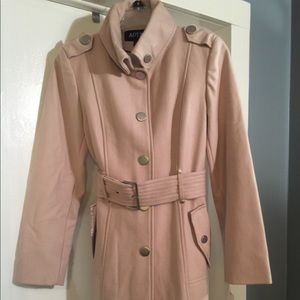 NWT! Pictures don’t do this one justice!